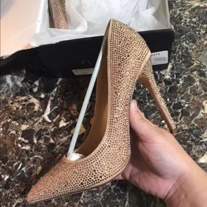 BNIB Rose Gold Pumps